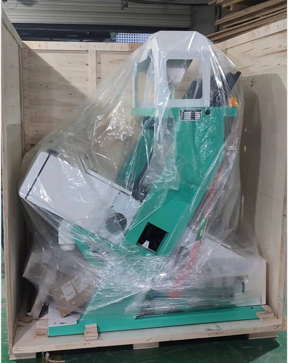 Hoge nauwkeurigheid CCD-camera Kleine rijst / zaad / noten kleur sorteren machine voor sorteren toepassingen