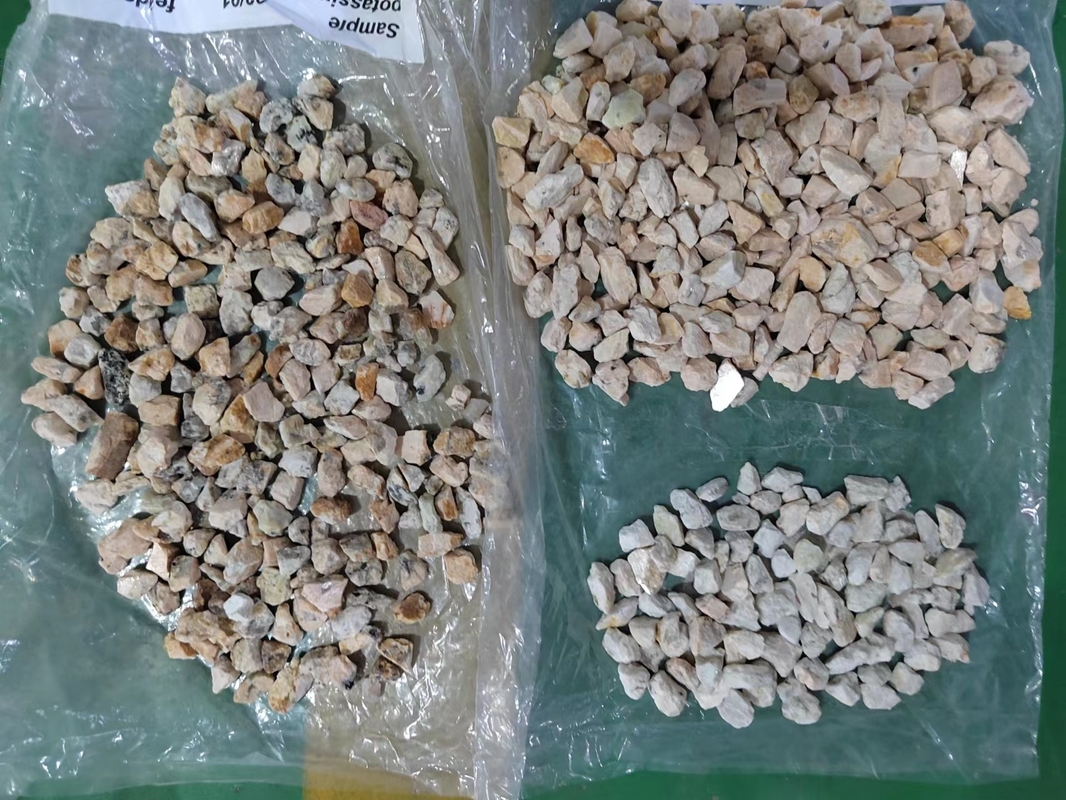 Wenyao Grote capaciteit Kalium Feldspar Kleur Sorter Kwarts Steen zand 10-20 ton per uur Crawler Kleur Sorter Machine