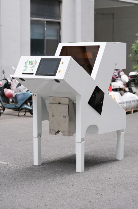 High Performance Peanut Color Sorting Machine Hazelnoot Color Sorter