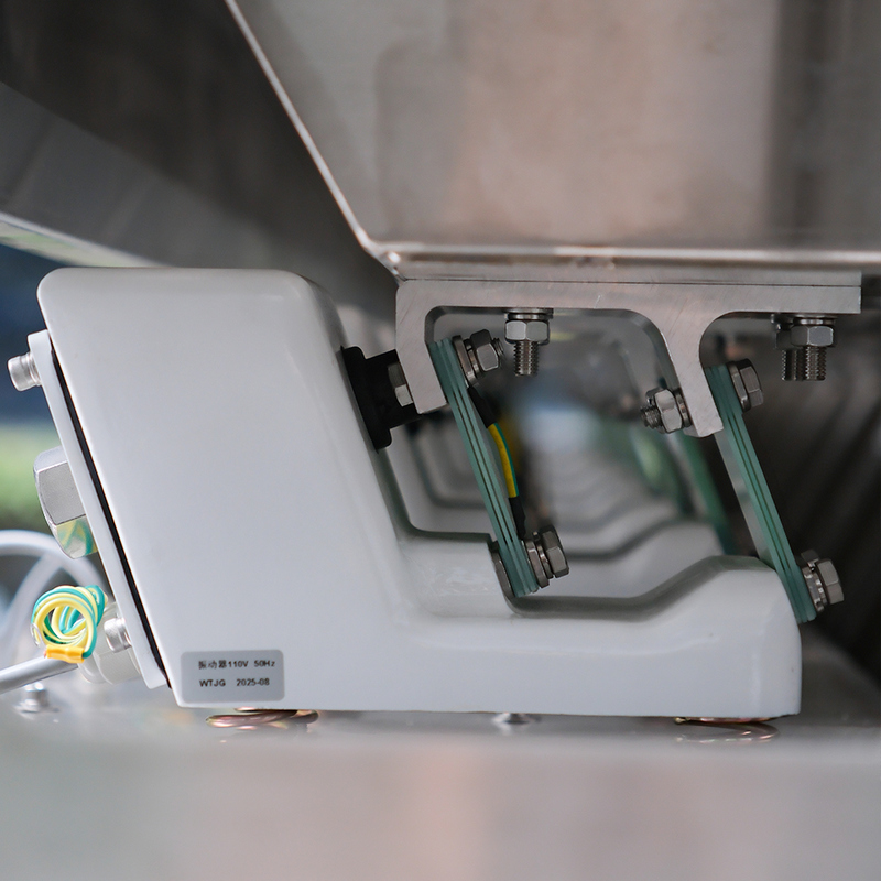 Automatic Bean Sorter Peanuts/Beans/Chickpeas/Lentils/Peas Bean Color Sorting Machine