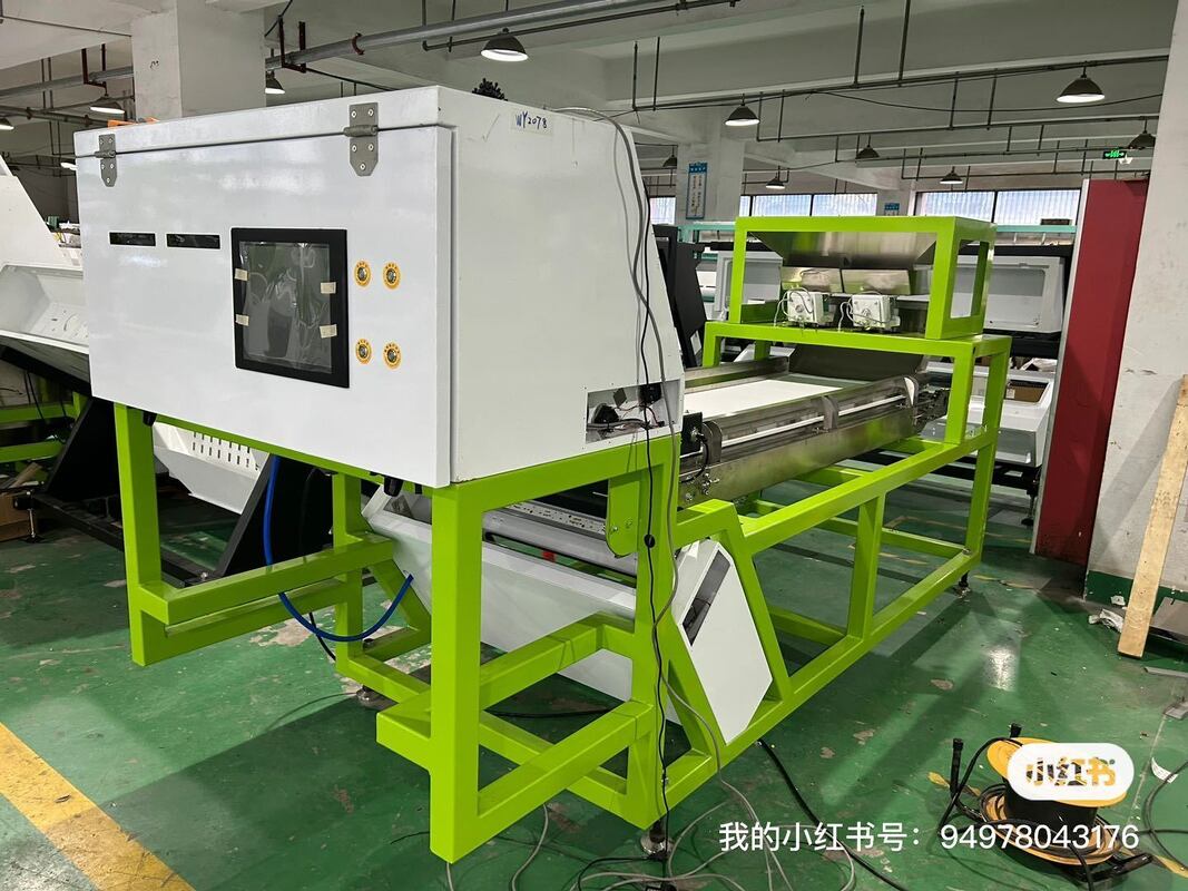 Industriële kleursorteerder voor mangaanerts met hoge nauwkeurigheid ≥99,99% met LED-lichtbron en metaaluitwerper voor kiezelsteen sortering