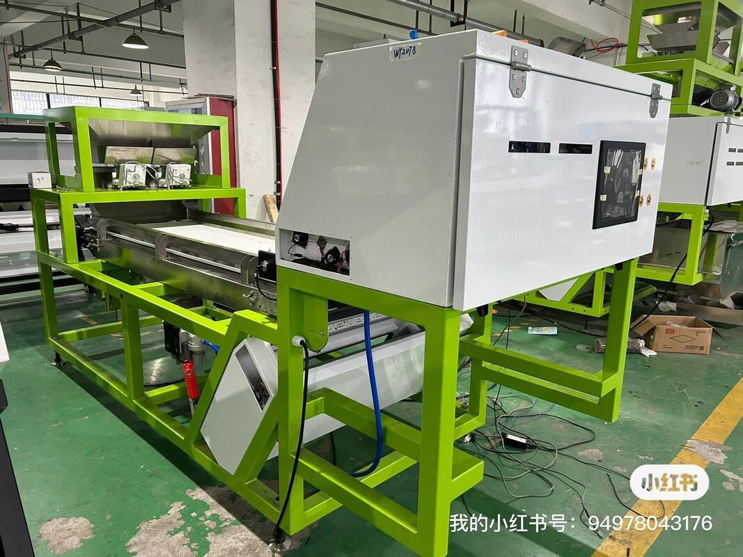 Industriële kleursorteerder voor mangaanerts met hoge nauwkeurigheid ≥99,99% met LED-lichtbron en metaaluitwerper voor kiezelsteen sortering