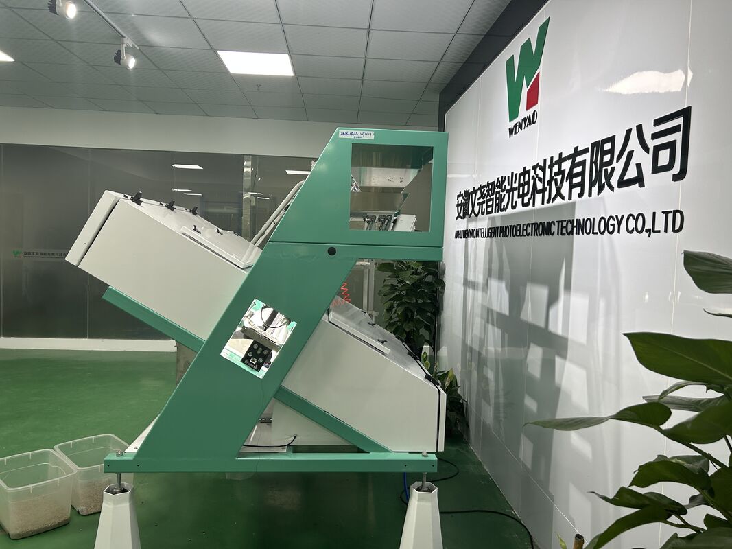 Wenyao Hoge Sorteerprecisie Rijst Kleursorteermachine Optische Sorteermachine voor Graanreiniging met Luchtcompressor Luchtketel