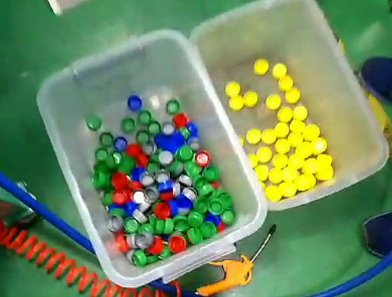 Van de de Kleurensorteerder van hoge Zuiverheids Plastic Kroonkurk van de het Schrootkleur Plastic de Soortmachine in Plastic Recyclingsprocédé