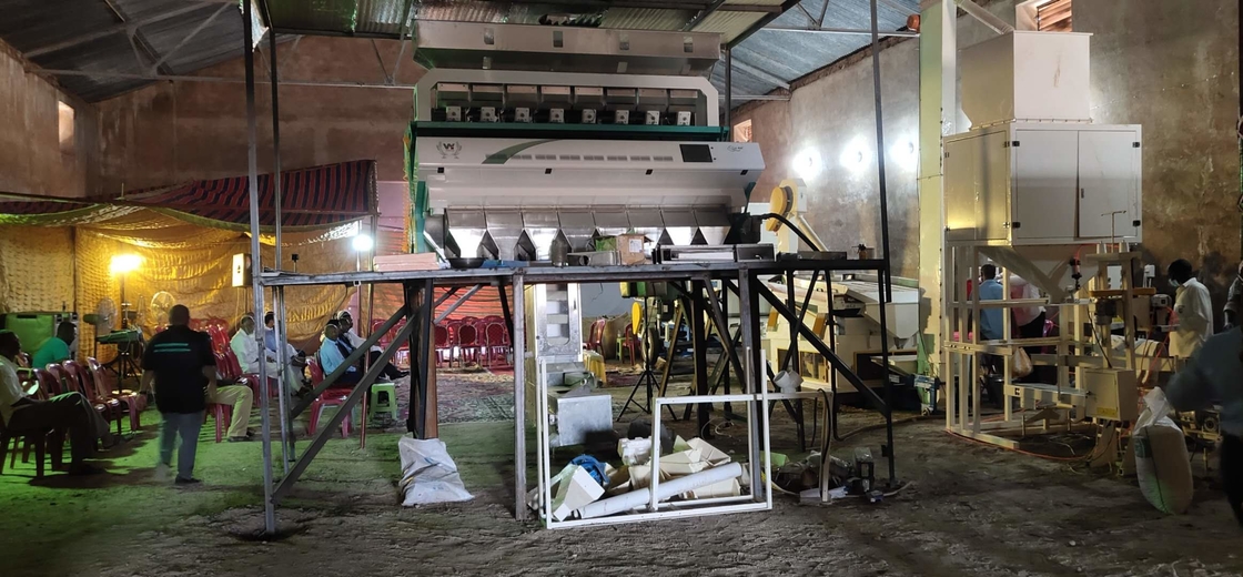 Optische CCD-de Sorteermachine4000kg/h Productie van de Cameratarwe 320 Kanalen