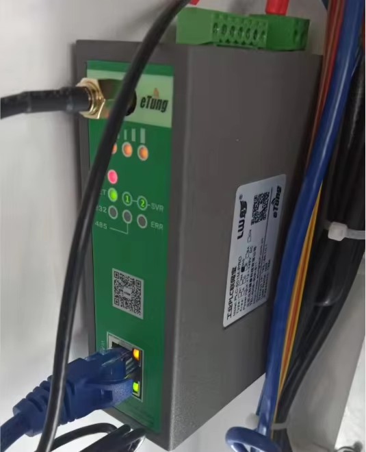 Zwarte kunststofvlokken Kleur sorteren machine Intelligente CCD kleur sorteren High Efficiency kleur scheiden machine voor PVC PET 12